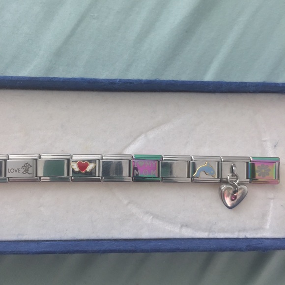 Pagoda Link Charm Bracelet - Picture 8 of 10